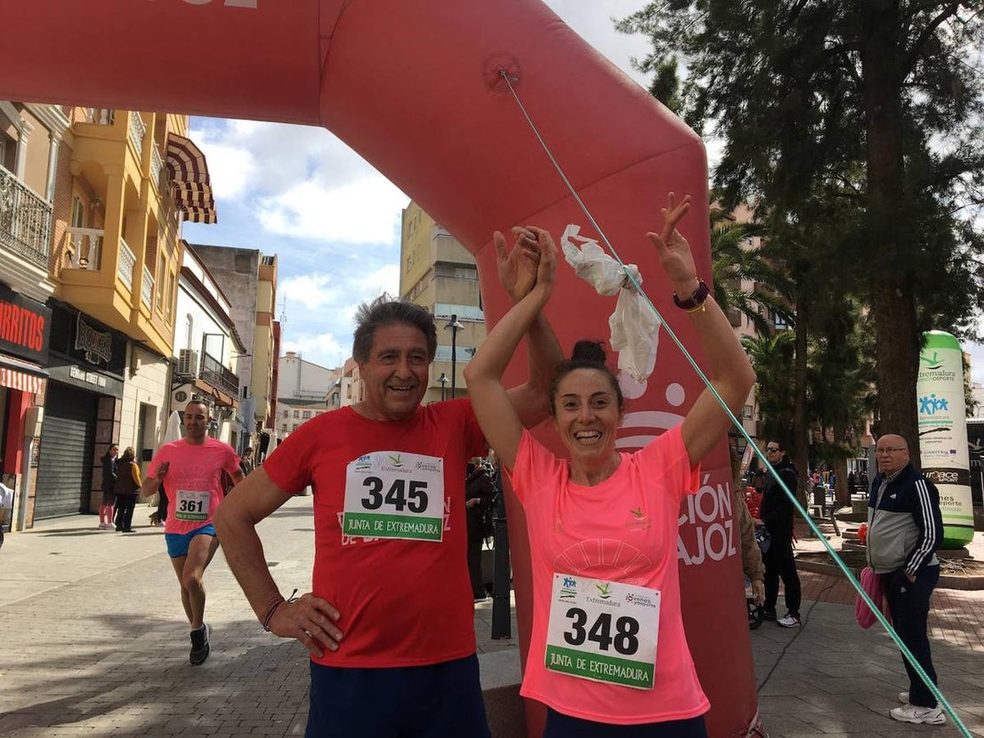 La carrera de la Mujer congregó a cientos de personas. 
