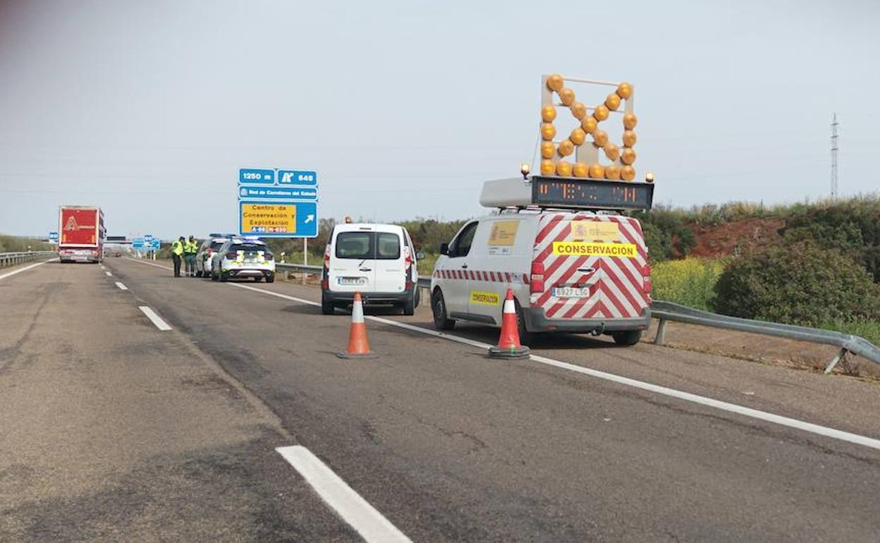 Un fallecido y dos heridos graves en un accidente con salida de vía en la A-66