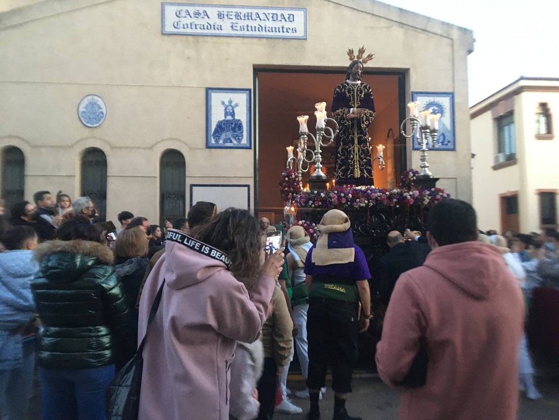 La Semana Santa ha brillado este año tras la pandemia en Almendralejo. 