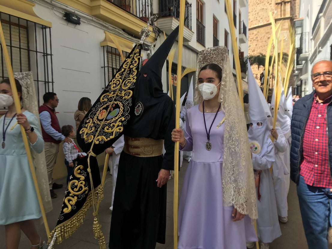 La Semana Santa ha brillado este año tras la pandemia en Almendralejo. 