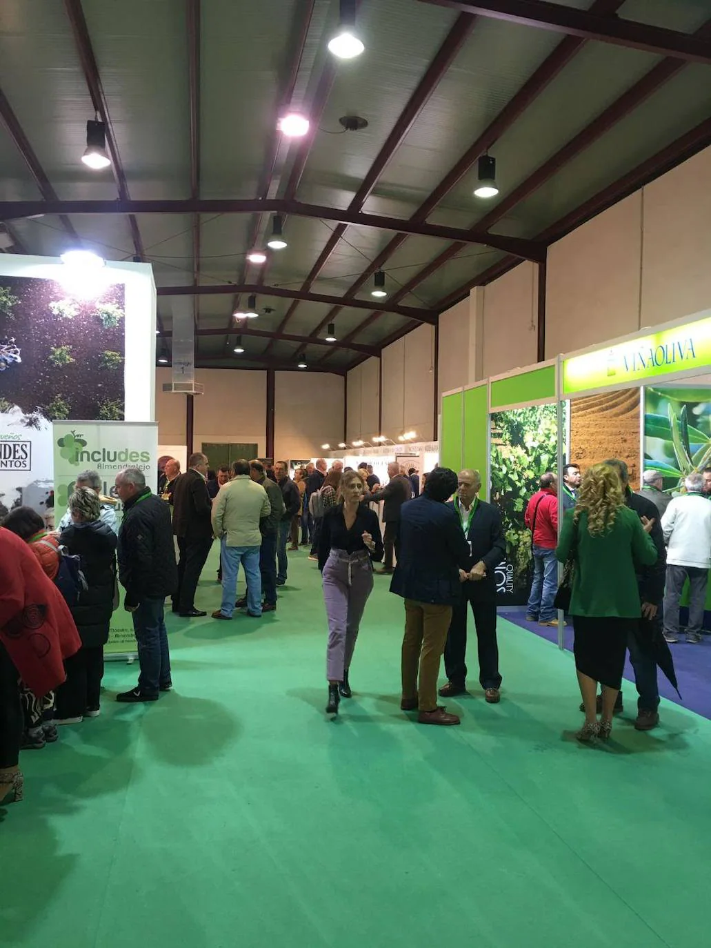 La 21º edición de Iberovinac llenó de gente de nuevo el Palacio del Vino. 