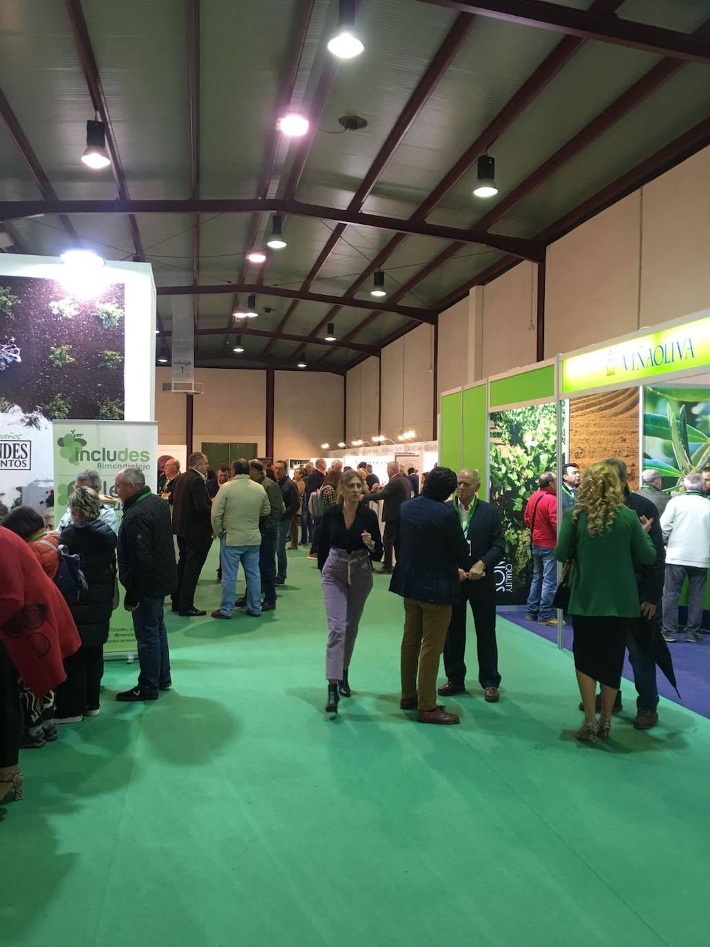 La 21º edición de Iberovinac llenó de gente de nuevo el Palacio del Vino. 