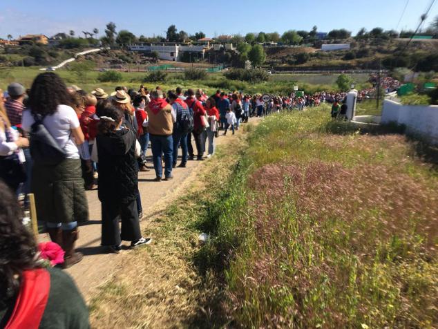 Este año la romería de San Marcos ha reunido a miles de personas en el camino a la ermita. 