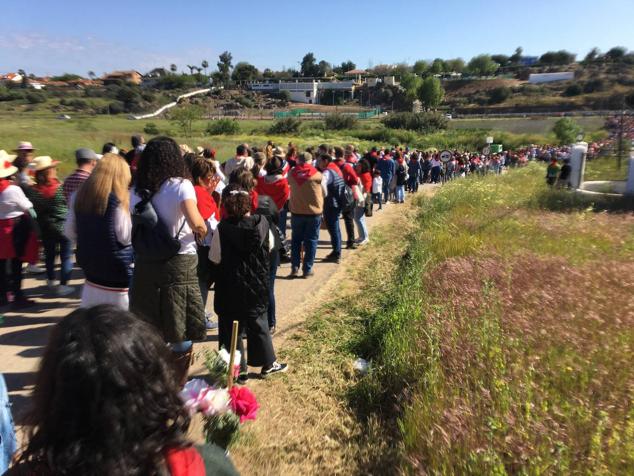 Este año la romería de San Marcos ha reunido a miles de personas en el camino a la ermita. 