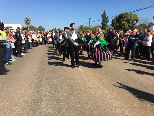 Este año la romería de San Marcos ha reunido a miles de personas en el camino a la ermita. 