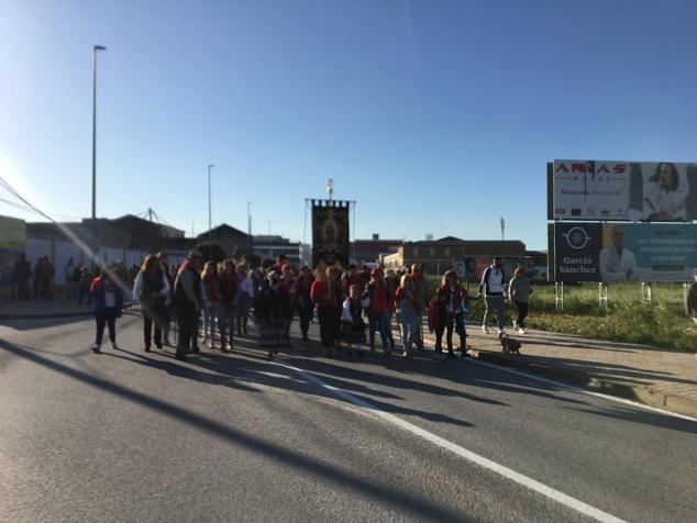 Este año la romería de San Marcos ha reunido a miles de personas en el camino a la ermita. 