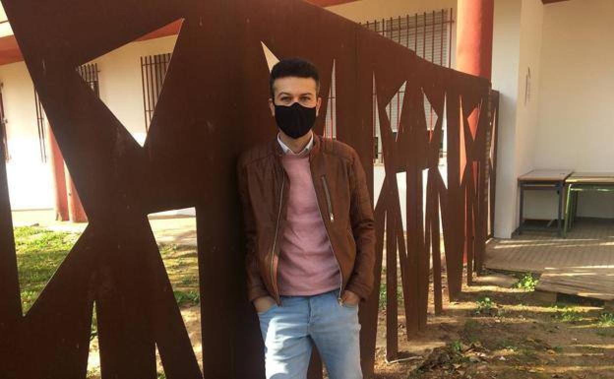 El profesor Ricardo Hurtado presenta hoy su último libro