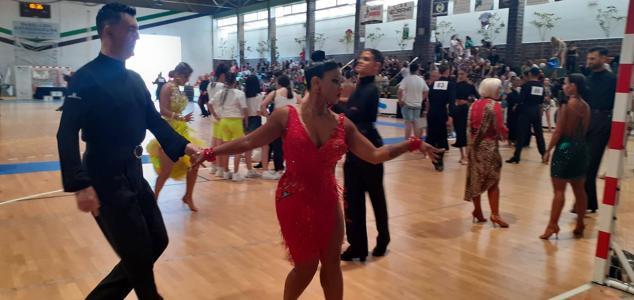 Fotos: 400 bailarines de toda España participan en el VI Trofeo Ciudad de Almendralejogloria