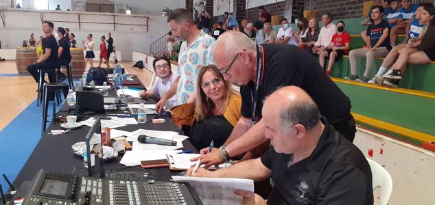 Fotos: 400 bailarines de toda España participan en el VI Trofeo Ciudad de Almendralejogloria
