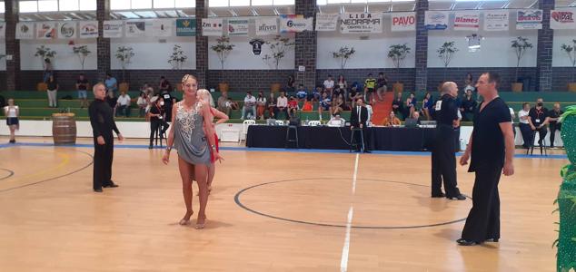 Fotos: 400 bailarines de toda España participan en el VI Trofeo Ciudad de Almendralejogloria