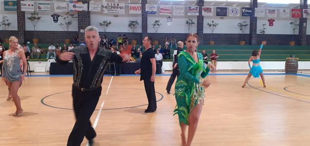 Fotos: 400 bailarines de toda España participan en el VI Trofeo Ciudad de Almendralejogloria