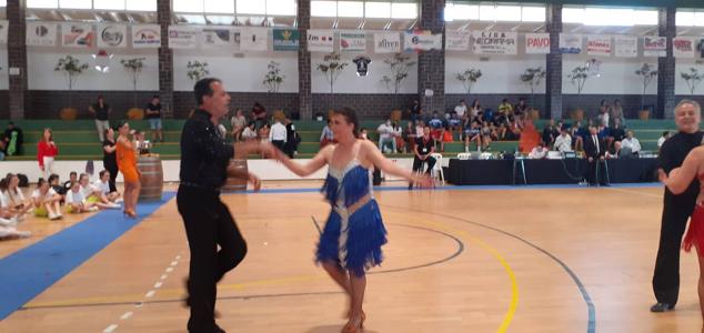 Fotos: 400 bailarines de toda España participan en el VI Trofeo Ciudad de Almendralejogloria