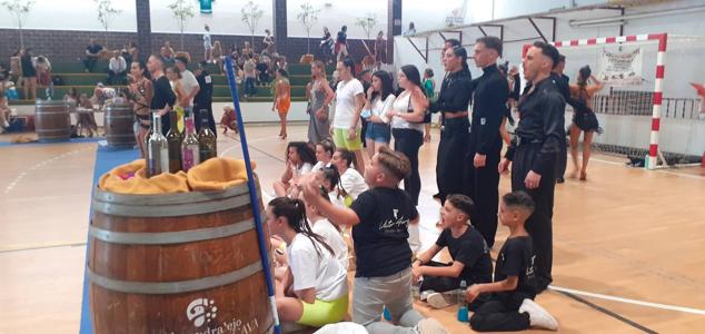 Fotos: 400 bailarines de toda España participan en el VI Trofeo Ciudad de Almendralejogloria