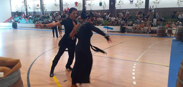 Fotos: 400 bailarines de toda España participan en el VI Trofeo Ciudad de Almendralejogloria