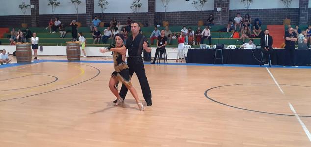 Fotos: 400 bailarines de toda España participan en el VI Trofeo Ciudad de Almendralejogloria