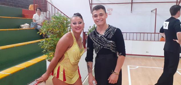 Fotos: 400 bailarines de toda España participan en el VI Trofeo Ciudad de Almendralejogloria