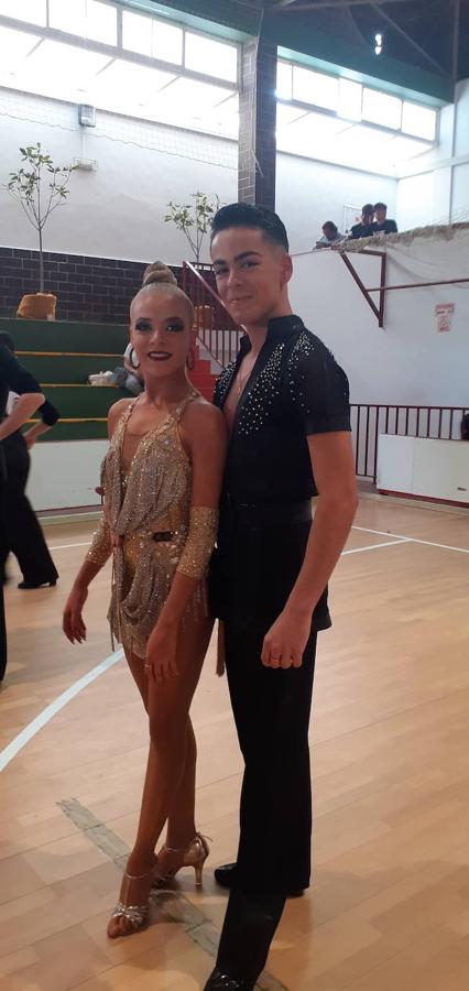 Fotos: 400 bailarines de toda España participan en el VI Trofeo Ciudad de Almendralejogloria