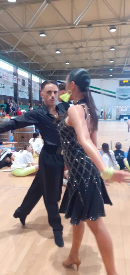Fotos: 400 bailarines de toda España participan en el VI Trofeo Ciudad de Almendralejogloria