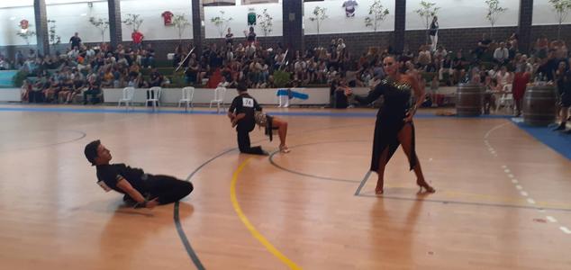 Fotos: 400 bailarines de toda España participan en el VI Trofeo Ciudad de Almendralejogloria