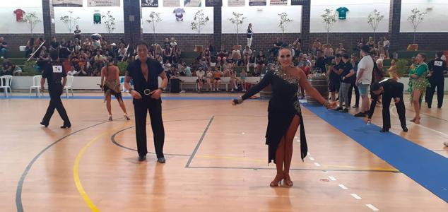 Fotos: 400 bailarines de toda España participan en el VI Trofeo Ciudad de Almendralejogloria