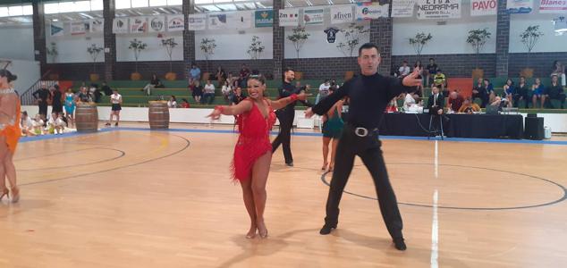Fotos: 400 bailarines de toda España participan en el VI Trofeo Ciudad de Almendralejogloria