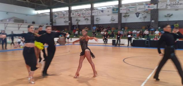 Fotos: 400 bailarines de toda España participan en el VI Trofeo Ciudad de Almendralejogloria