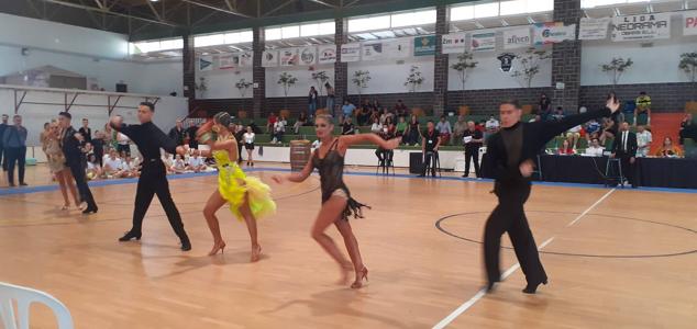 Fotos: 400 bailarines de toda España participan en el VI Trofeo Ciudad de Almendralejogloria