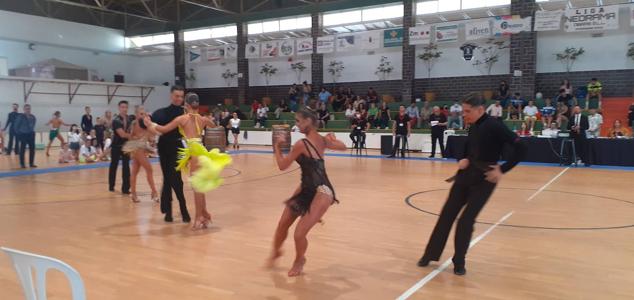 Fotos: 400 bailarines de toda España participan en el VI Trofeo Ciudad de Almendralejogloria