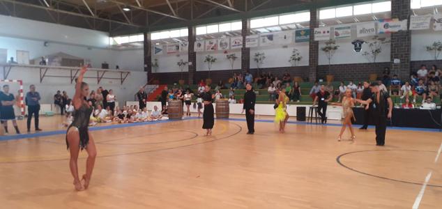 Fotos: 400 bailarines de toda España participan en el VI Trofeo Ciudad de Almendralejogloria