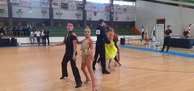 Fotos: 400 bailarines de toda España participan en el VI Trofeo Ciudad de Almendralejogloria
