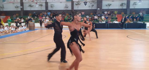 Fotos: 400 bailarines de toda España participan en el VI Trofeo Ciudad de Almendralejogloria
