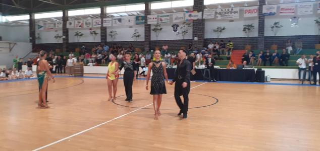 Fotos: 400 bailarines de toda España participan en el VI Trofeo Ciudad de Almendralejogloria