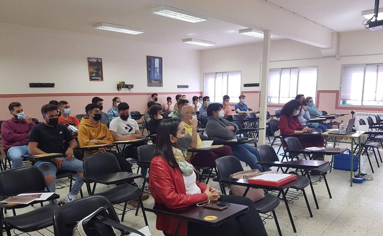 La Academia de Yuste tratará el exilio español en Chile en un curso de verano del Centro Santa Ana