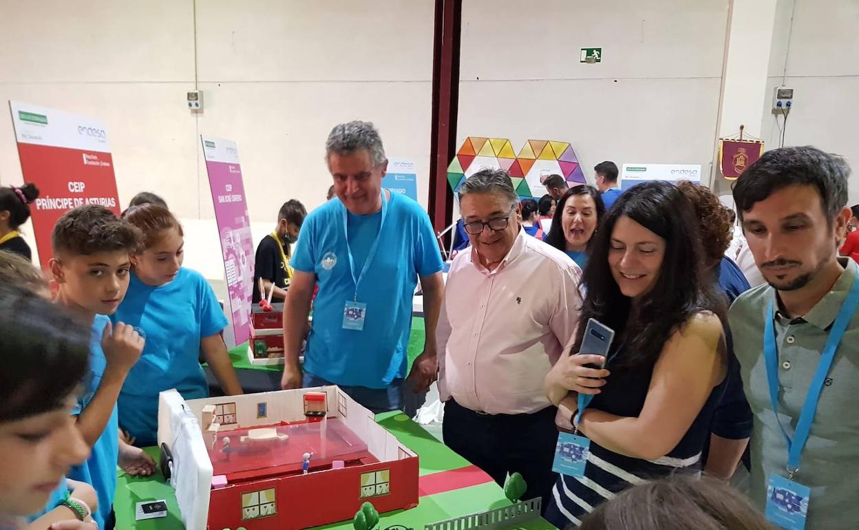 Los VII premios Retotech de Endesa reúnen a 18 centros en la fase extremeña hoy en el Palacio del Vino