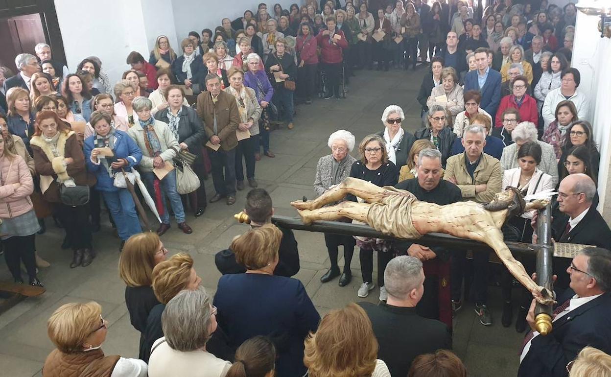El Rezo de los Tres Credos inicia el camino para ser declarado Bien de Interés Cultural