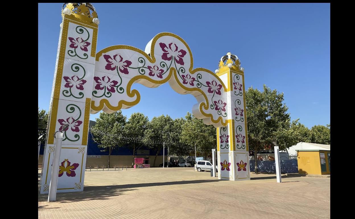 El Ayuntamiento rectifica y permite que las discotecas del ferial cierren a las ocho y sábado y domingo, a las nueve de la mañana