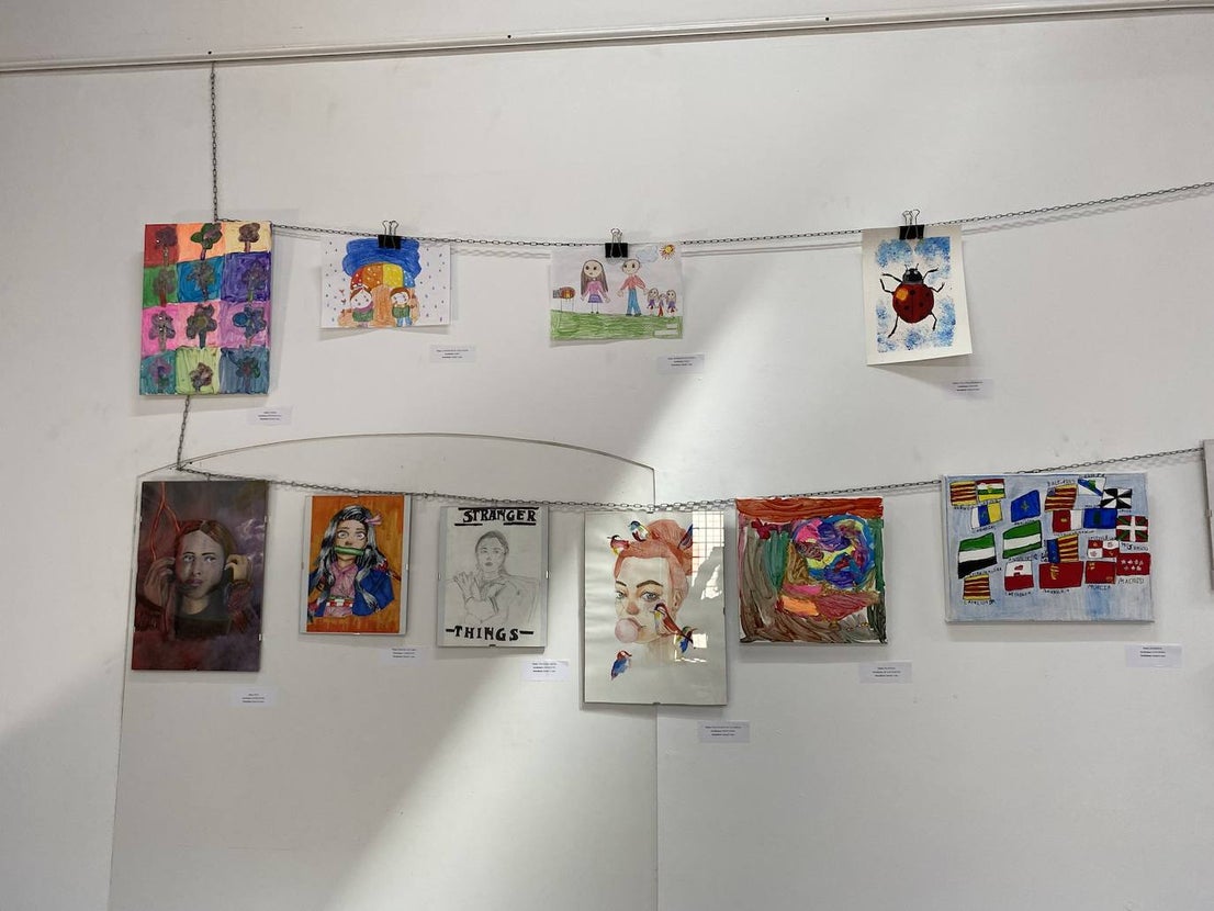 Este año se han presentado 55 obras al Certamen Miguel Antolín de pintura. 