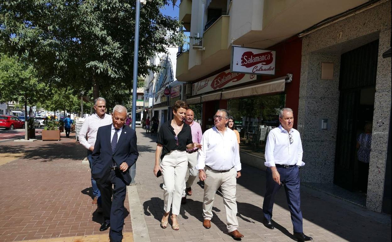 Visita de autoridades estatales y provincial a la zona junto al alcalde y concejales. 
