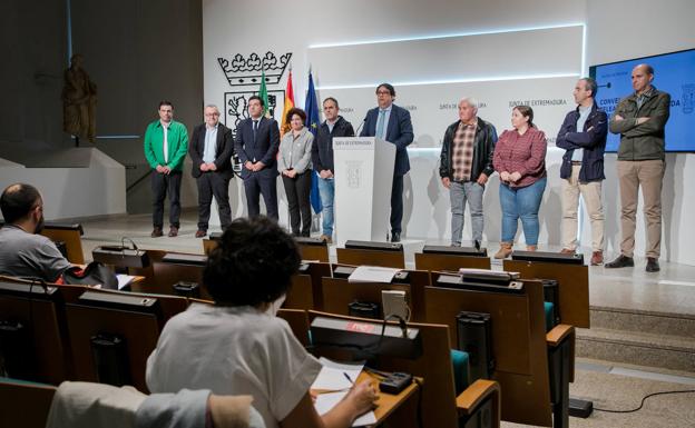 El nuevo programa de teleasistencia personalizada atenderá a 4.000 mayores en sus domicilios