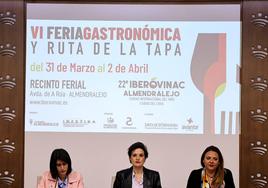 Las concejalas Tamara Rodríguez, Raquel del Puerto y Josefina Barragán.