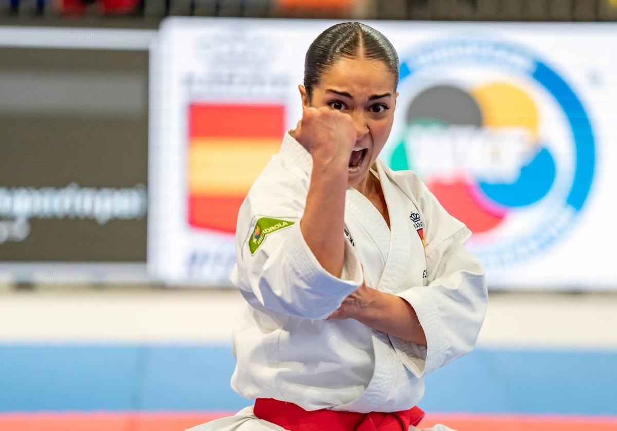 Paola García tiene 17 años.