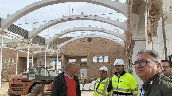 La obra del Mercado tendrá una actuación en la explanada