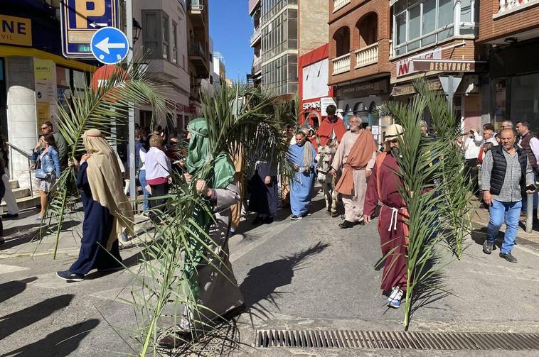 La procesión ha lucido en un soleado Domingo de Ramos.