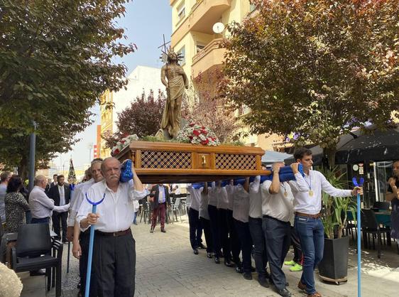 El encuentro del Cristo Resucitado y la Candelaria pone fin a la Semana Santa