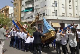 El emotivo encuentro ha congregado a cientos de personas.