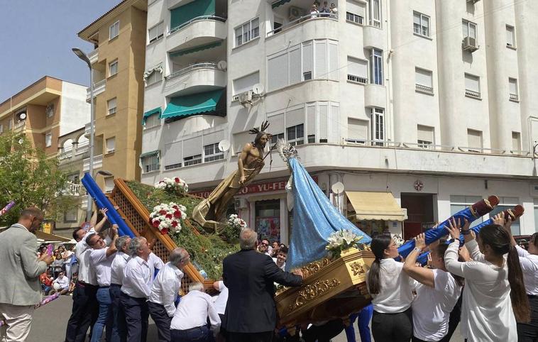 El emotivo encuentro ha congregado a cientos de personas.