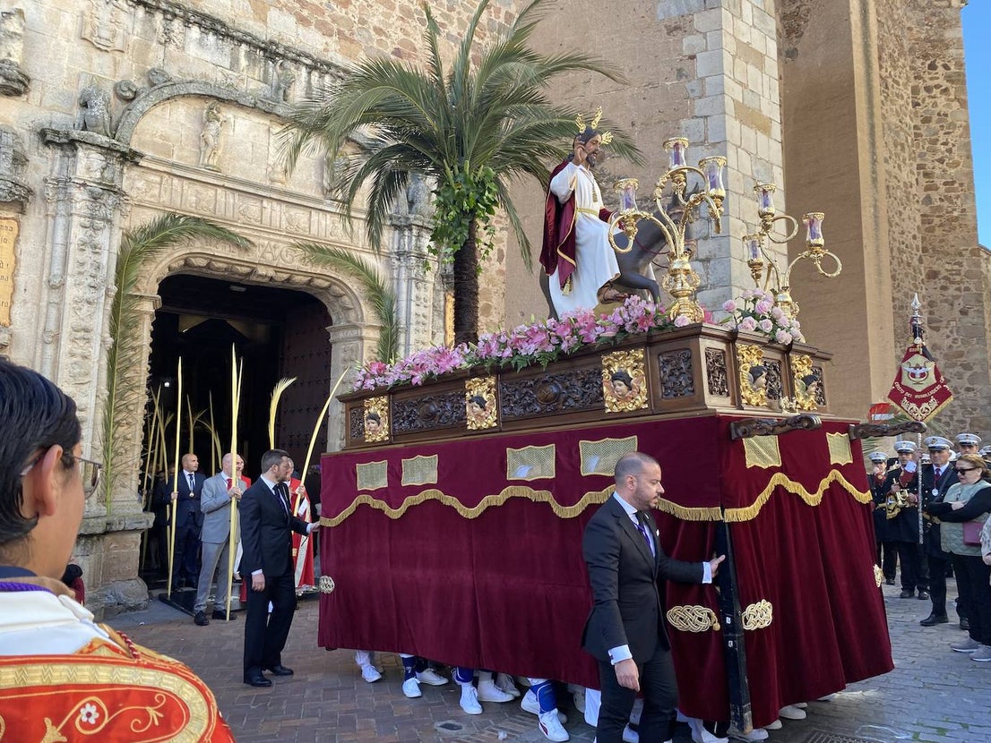 La Semana Santa pospandémica lució con sol y público