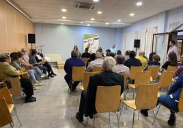 Afiliados de ambas formaciones acudieron a la presentación.