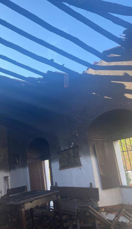 La Guardia Civil investiga ya el origen del incendio del convento de Villalba