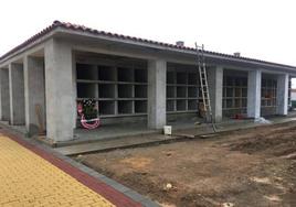 Los nichos se siguen construyendo en la manzana G del cementerio.